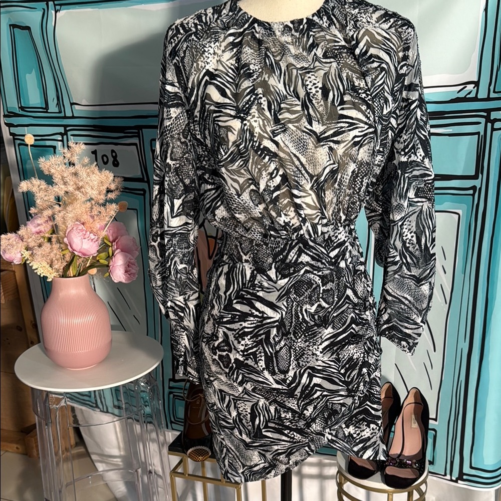 IRO Elegant Black and White Patterned Dress